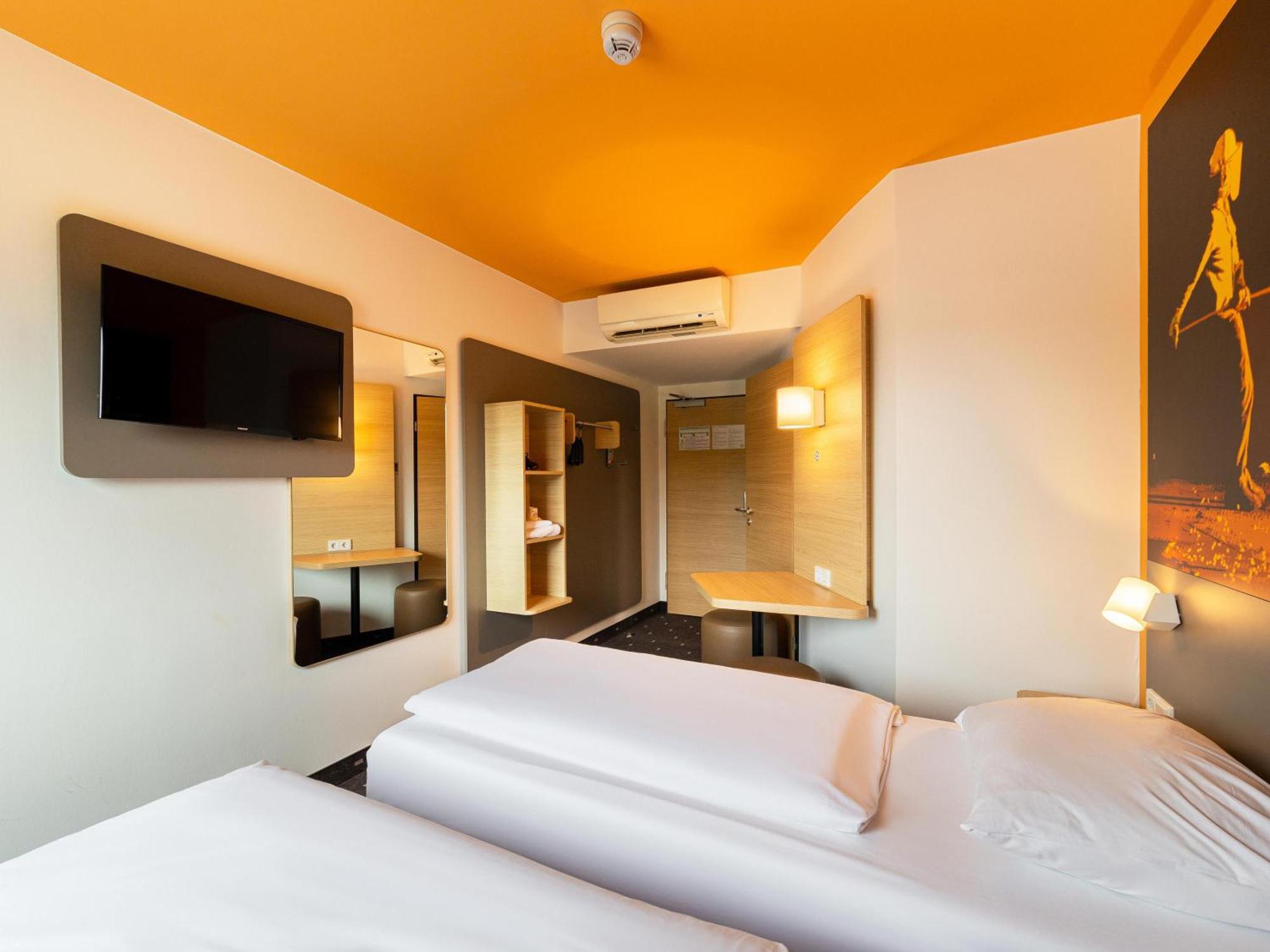 B&B Hotel Essen-City Exterior photo