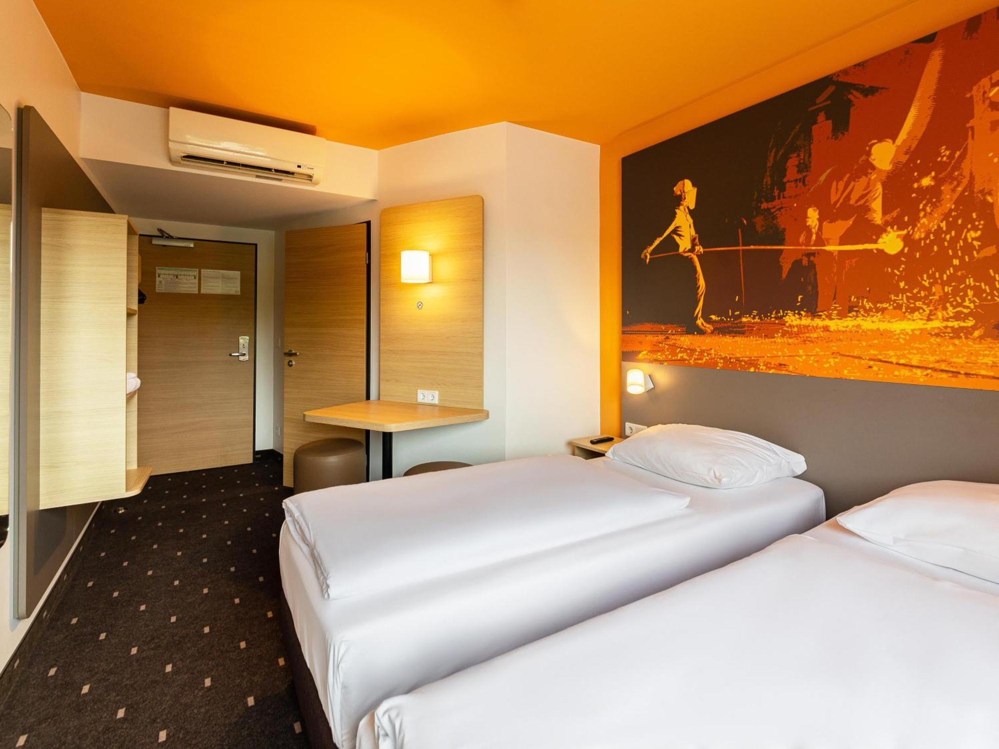 B&B Hotel Essen-City Exterior photo